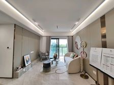 凯旋府,南城公园旁新盘,视野开阔,精装现房