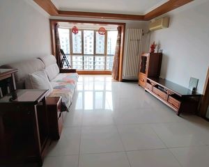 西二环广安门,广信嘉园105.94平两居,中间楼层,930万