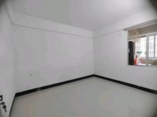 新世纪书包就在门口,九年免接送,单价4字头,厅大房大