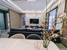 江边小区 电梯精装四房 成色新 拎包入住 大阳台 实得多