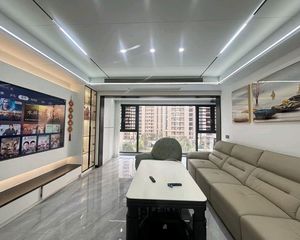 准现房单价8字头临近松雅湖,全明私梯入户,超大送得房110%