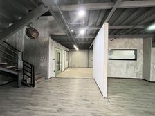 梅花园京溪路附近!同和地铁口街铺出租,带阁楼复式精装修展示厅