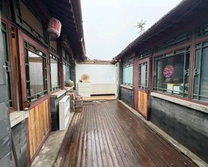 东城安定门独门独院两间方正大北房!