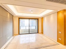 急售 河西南海珀滨江花园 四室两卫精装修 高楼层 新空未入住
