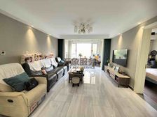 三室户型 环境安静 诚信出售 购物方便