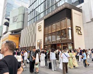 春熙路ifs国际金融中心,转角铺品牌商家,年租50万,过户快