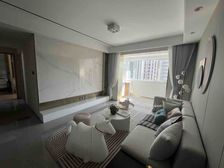 4600送车位雍锦湾现房108平米三室两厅两卫