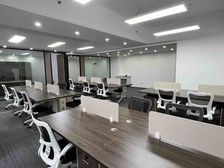 万达212方 双隔间 现状出租 拧包进驻 距7号线50米