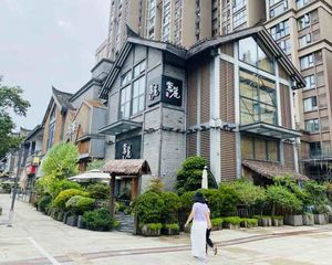 铁像寺水街独栋!带花园,年租50万(紫麓)方便停车,私密性强