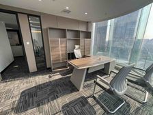 市中心 全新装修!全套办公家具 拎包办公 随时看房