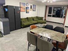 空港新苑 急用钱三居 124平130万 精装修 南北 急售