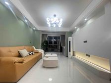 市中心!朝阳华庭!边户大四房!家电齐全!拎包入住!