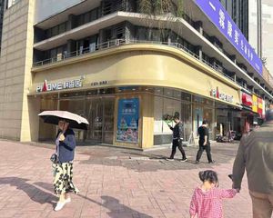 降价!年租18万!转角12米开间蛋糕店,6米高,双证齐全!