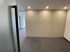 东岭锡上 无锡双子楼 全新精装161平带部分家具 2加1格局