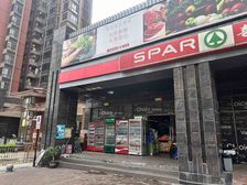 2000户社区出入口,租客嘉荣超市,年金25万