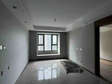 泛海 东风苑 80平两居 330万 着急用钱 随时看房