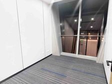 精装修带家具含物业空调