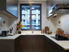 高铁新城核心C位地铁口 头排稀q双湖景楼w精装准现大四房