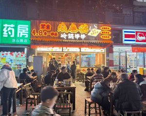 8年老店!年租16万,成熟临街餐饮铺急售,带80平外摆,包税