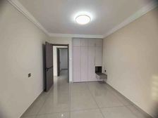 急售!四十多个就可得三室的房子!还精装修的呦!有证可贷款