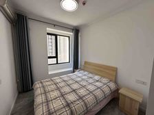 十二中!单价七千一平的高端小区!三室两卫!老证!