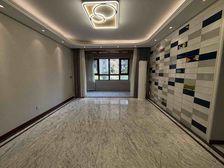 云龙万达精装大三室 全明户型 出门地铁口 带车位