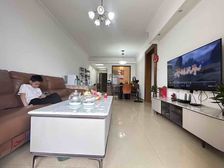 半山花园,小区绿化面积多,物业管理好