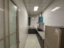 南环高端小区!眼镜户型的电梯两室!单价七千多一平!