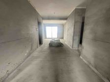 急售 98万一口价 融创前湖道 中上楼层 南北通透四房2卫