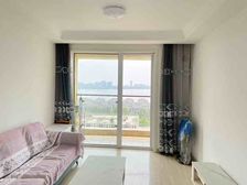 前排无遮掩看樱花湖看海效果好 南北通透自在香滨62平 小高层