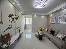 地中海对面,滨江一号旁、读官园九年制、小区免费停车,免物业费