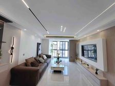 精装急售,网红打卡地,大三房,直接拎包入住