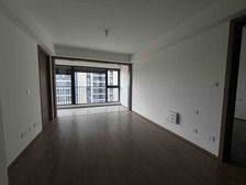 新城区万科三室 全明户型 南北通透 中间楼层 全新一次未住