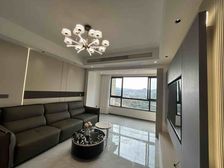 双湖公园小区,精装有车位,40多万看起就卖