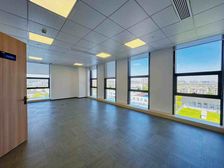 百家湖地铁口 银城中心 精装整层 拎包办公