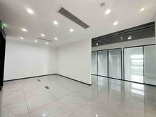 百家湖 银城中心整层出租