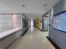 (出租)摩尔中心正对电梯 赠送面积 666平 格局可定制