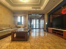 万达商圈旁精装洋房顶跃 南北通透 全实木家具 随时看房近轻轨