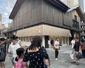 春熙路太古里转角网红咖啡店出售,年租10万,百万旅游人群!