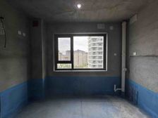 十五中!带露天阳台!11层的小高层!有证可贷款!