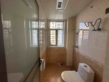 赠大露台!单价六开头!精装三室!老证带家具家电