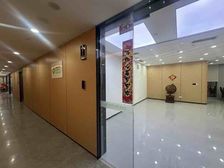 CBD商圈,万科大都会,精装修,带家具,格局好用