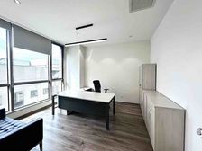 三元桥商圈蓝色港湾旁临河写字楼156平小户型遗留装修看房方便