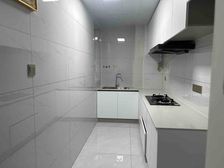 南北通透 精装城发泰颐新城108平 一楼带院 三室两厅两卫