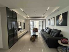 景瑞御府121平,毛坯房,诚心出售,价格能谈