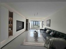 宜阳书包,新装修、龙井湖苑、和园、小区人车分流,环境好、