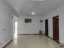 单价5千 路北 九中对面 颐和家园 号楼层 全明老证带储间