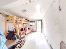 科利华 玄武湖 韶山路一楼带院子2房