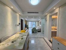 中南世纪花城3期 精装修 设施全 拎包入住 看山看江 便宜出