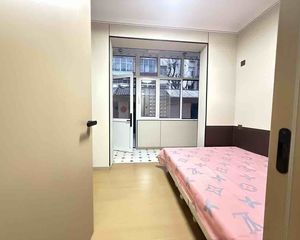 三中 胜利路小学 纯一楼 精装为主 地暖 拎包入住 老证